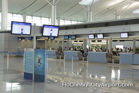 getting from airport to ho chi minh city