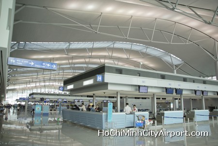 airport closest to ho chi minh city airport