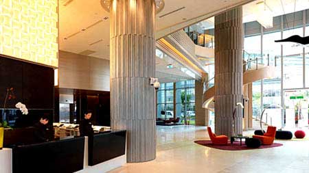Novotel Taipei Airport Lobby